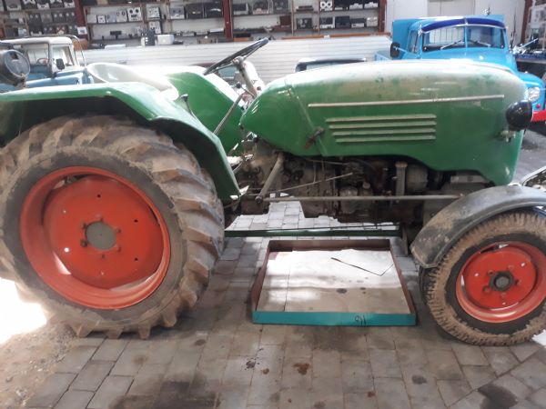 Kramer veteran traktor kbes 